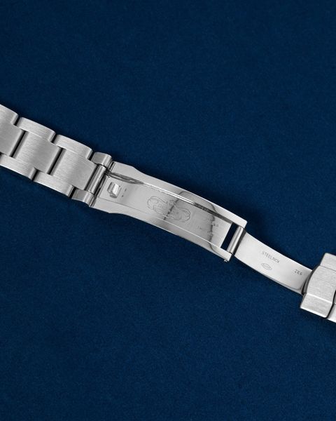 Rolex Oyster Perpetual 124200